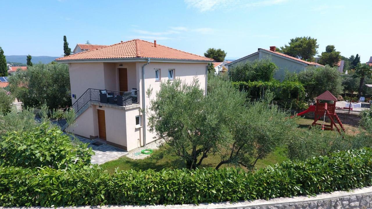 Apartman Maslina Veglia Exterior foto