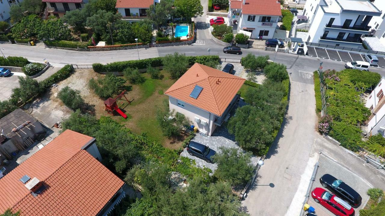 Apartman Maslina Veglia Exterior foto